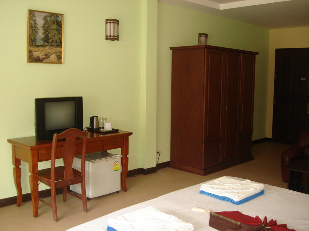 Tropicoza Hostel *